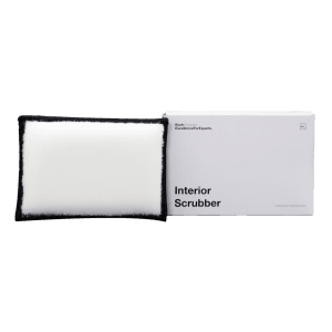 O Koch Chemie Interior Scrubber - Esfregão Interior de alta qualidade é essencial para manter a higiene de diversos materiais interiores, como têxteis, plásticos e couro. Com a sua capacidade superior de remoção de sujidade e manchas, aliada a tecnologia de superfície em forma de escova para sujeira entranhada, o Koch Chemie Interior Scrubber - Esfregão Interior garante uma limpeza eficaz e cuidadosa, prolongando a vida útil dos seus itens. Investir no Koch Chemie Interior Scrubber - Esfregão Interior é uma escolha inteligente para quem deseja uma limpeza eficiente e sem complicações. Eles oferecem um desempenho excepcional e facilitam a manutenção diária dos ambientes. Não perca a hipótese de melhorar a sua rotina de limpeza com a qualidade e praticidade do Koch Chemie Interior Scrubber - Esfregão Interior.